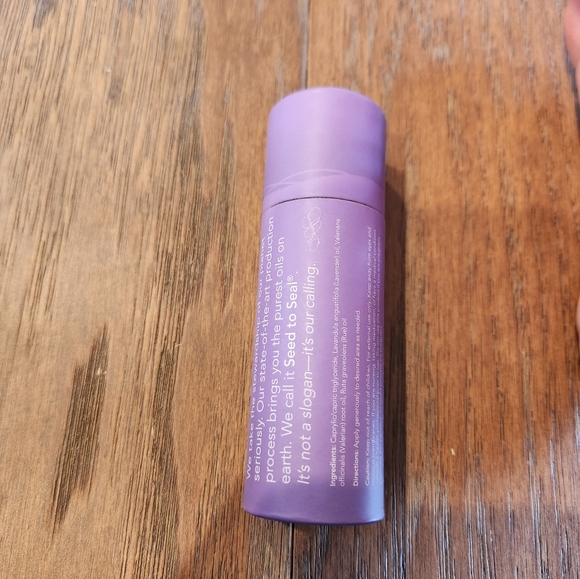 Young Living Rutavala Roller - Picture 2 of 2